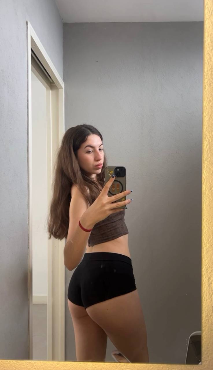 Amber in her underwear in Las Vegas