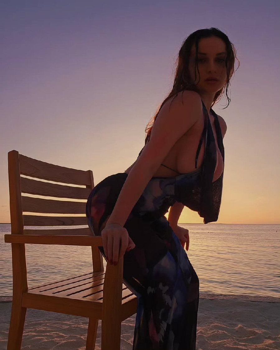 Sexy girl Miranda Faith nude in Las Vegas