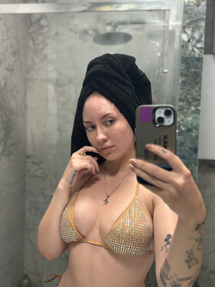 Nude girl KateV in Las Vegas