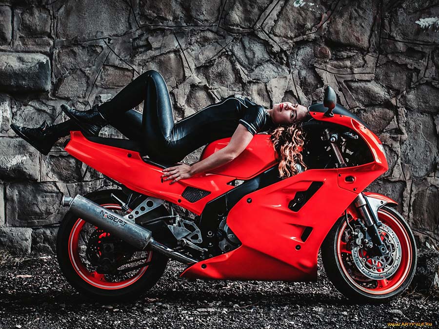 Beautiful girl Beautiful girls and motorcycles in Las Vegas